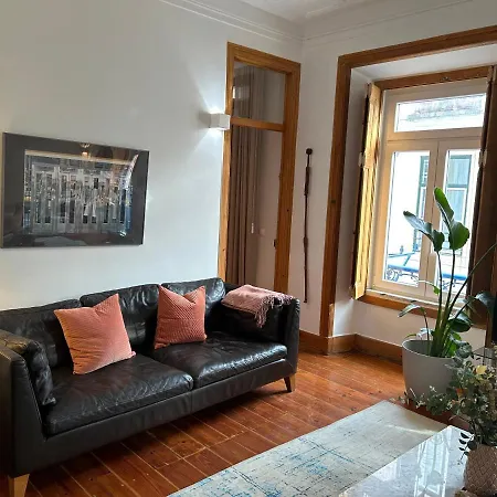 Bairro Alto Apartment *